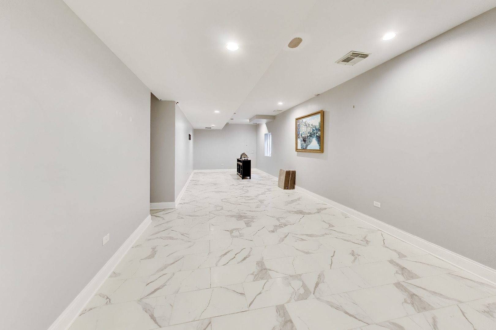 276 Claridge Circle Property Photo 16