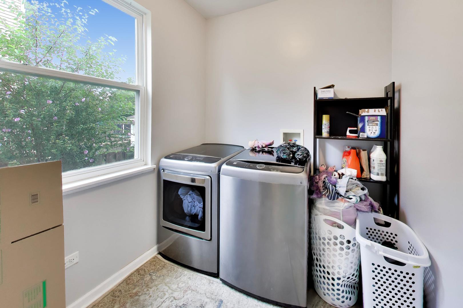 276 Claridge Circle Property Photo 17