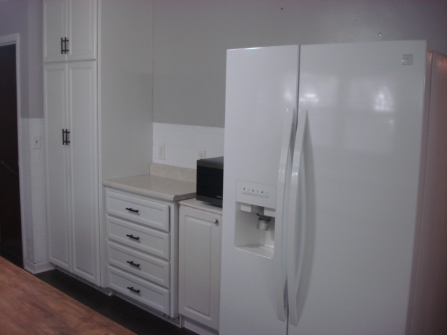 1004 Holcomb Street Property Photo 6
