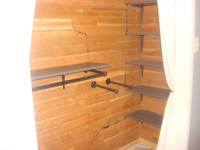 1004 Holcomb Street Property Photo 19