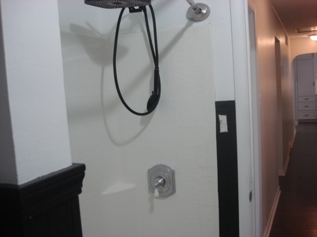 1004 Holcomb Street Property Photo 23