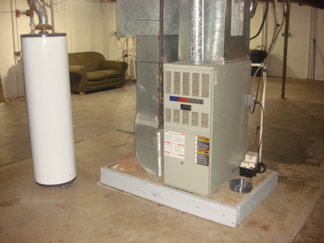 1004 Holcomb Street Property Photo 26