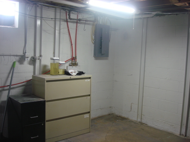 1004 Holcomb Street Property Photo 29