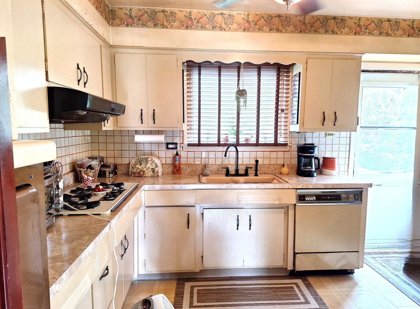 331 Orchard Street Property Photo 5