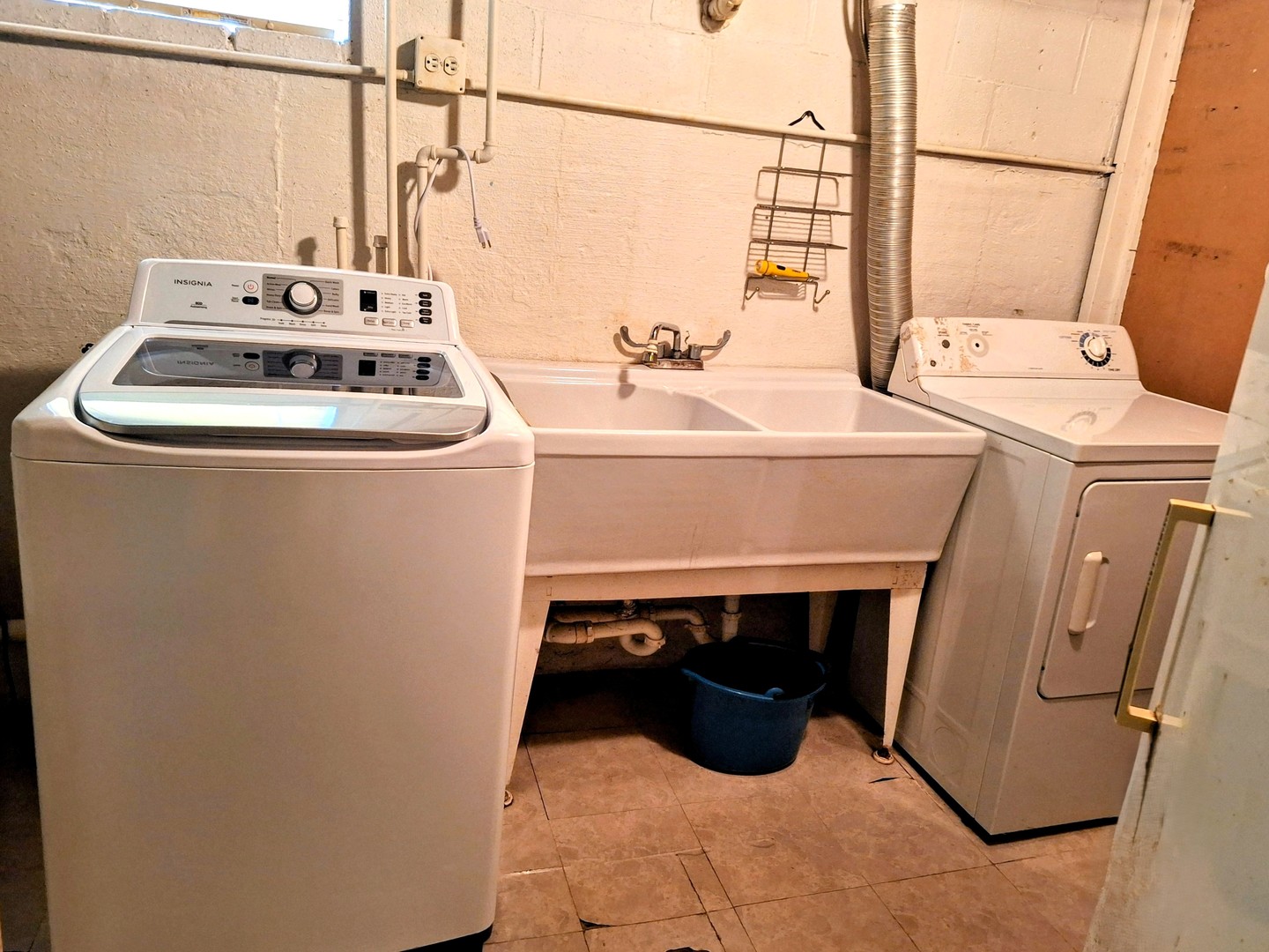 331 Orchard Street Property Photo 20