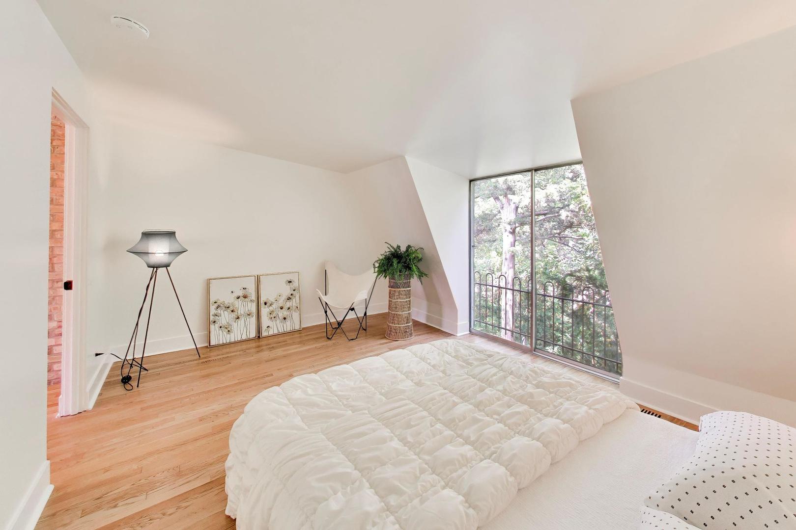 454 W Lageschulte Street Property Photo 15