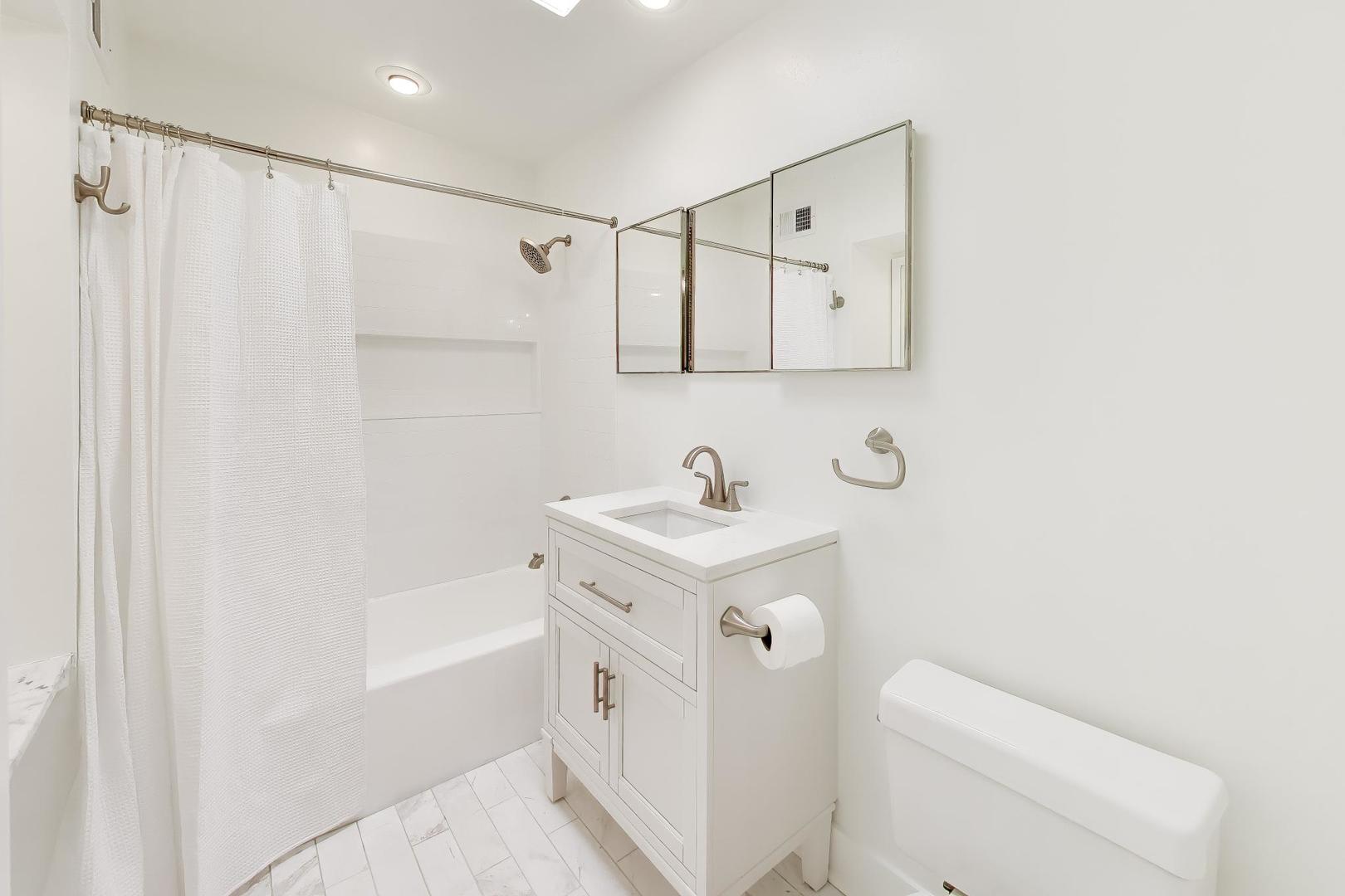 454 W Lageschulte Street Property Photo 16