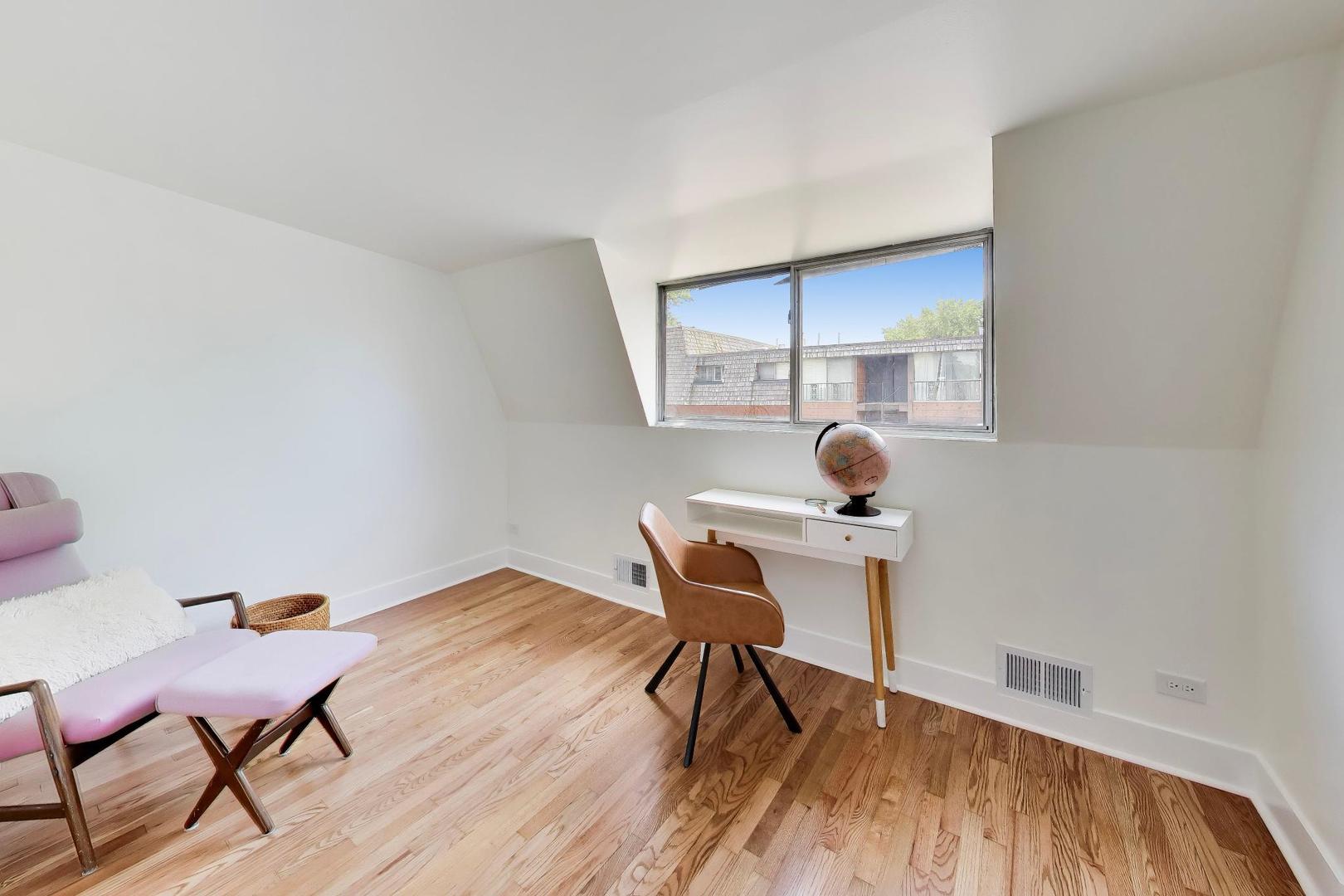 454 W Lageschulte Street Property Photo 17