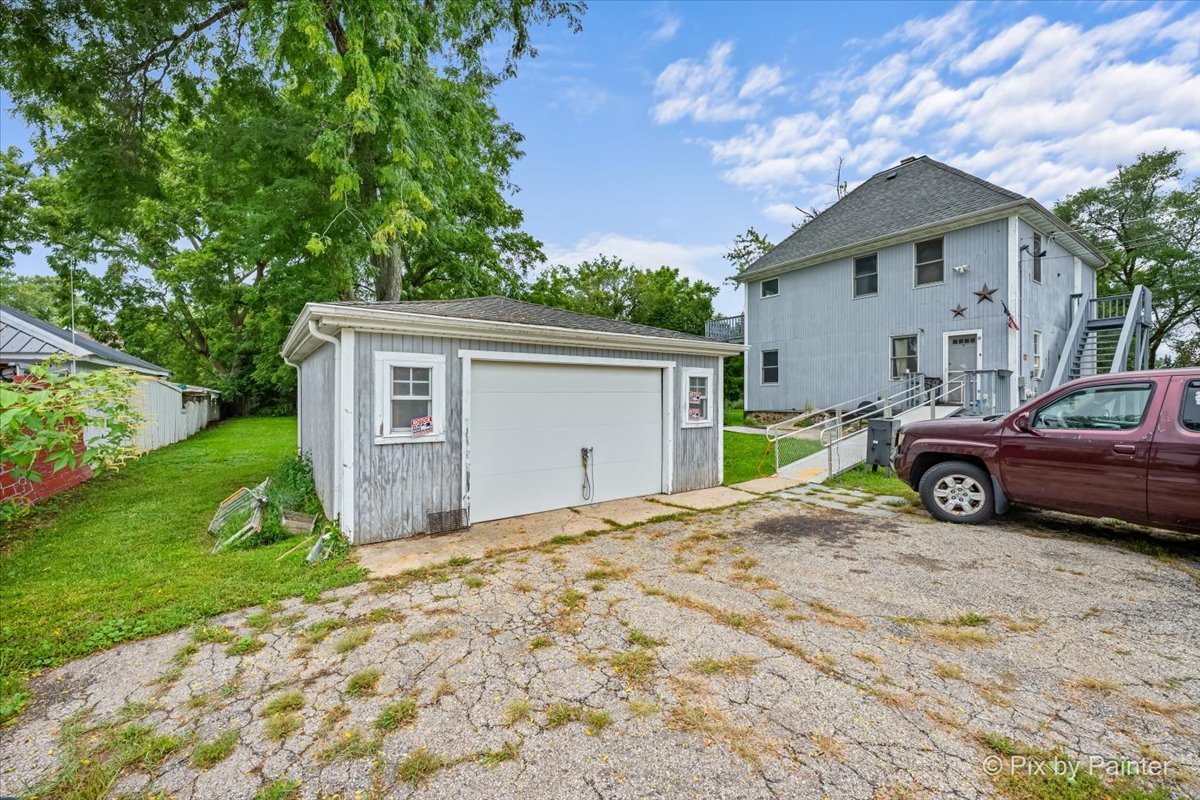 4201 John Street Property Photo 5