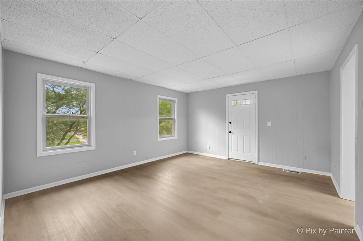 4201 John Street Property Photo 6