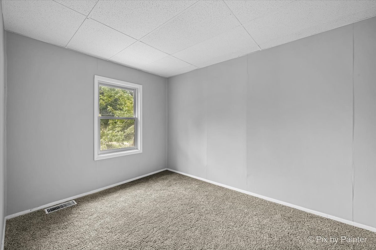 4201 John Street Property Photo 12