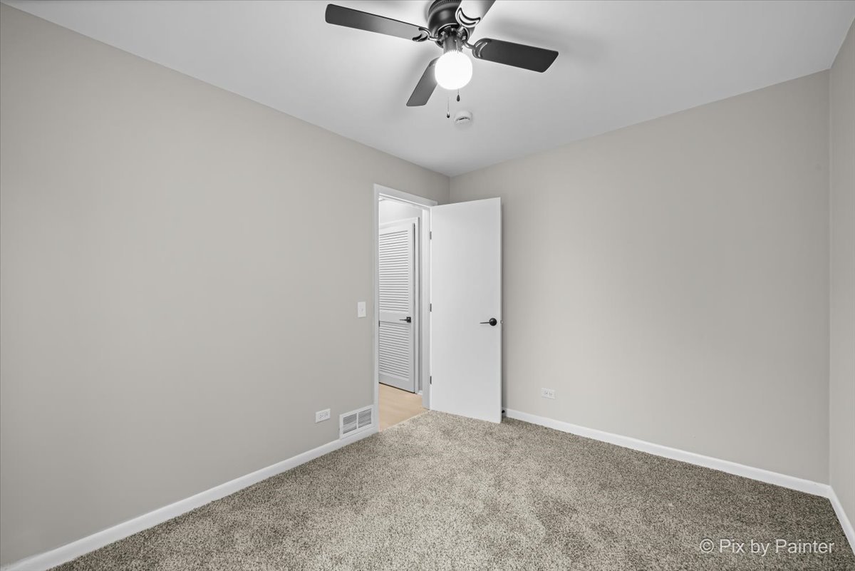 4201 John Street Property Photo 16
