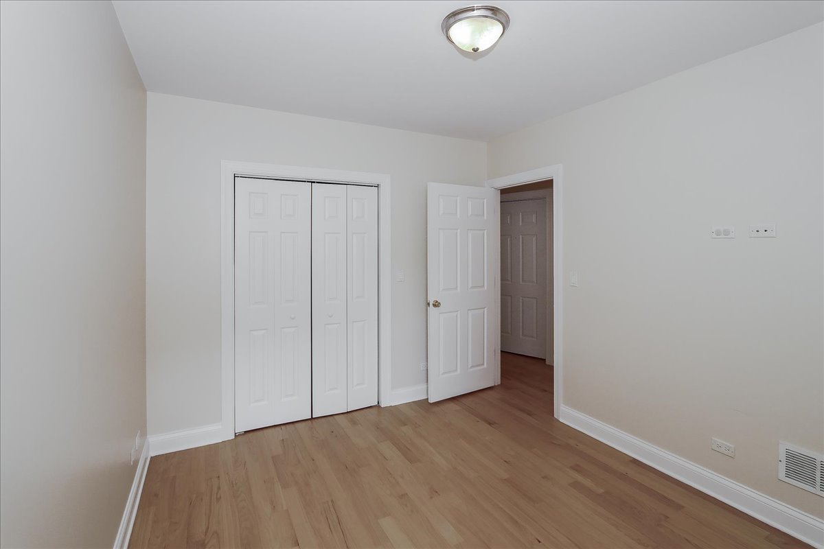 1939 W Granville Avenue 1 Property Photo 16