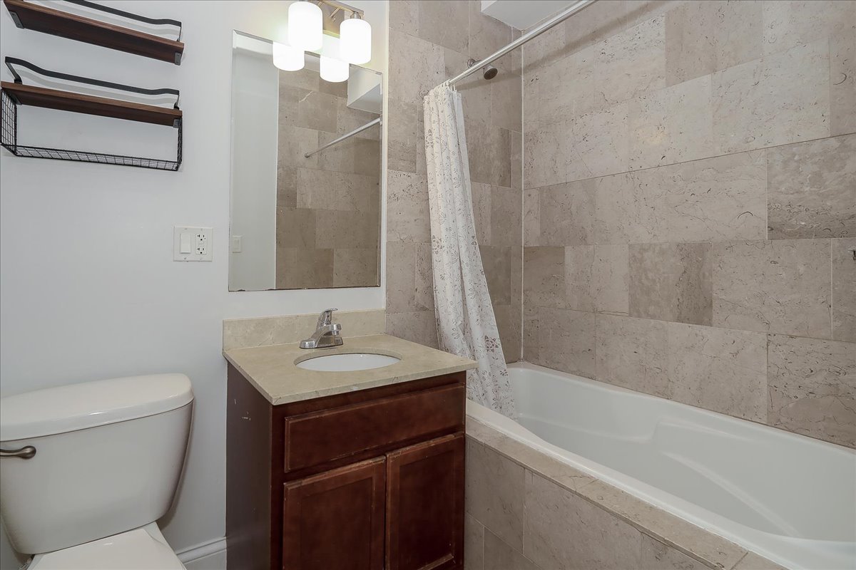 1939 W Granville Avenue 1 Property Photo 18