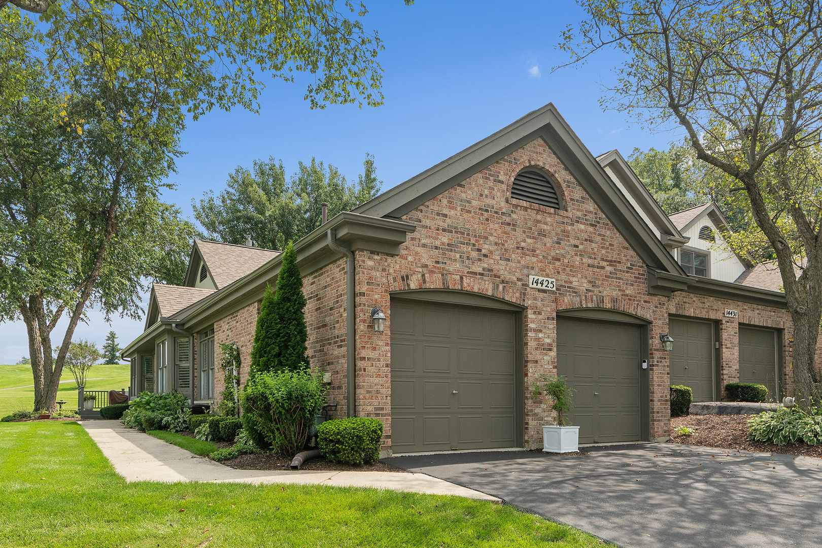 14425 Lake Ridge Road Property Photo 3
