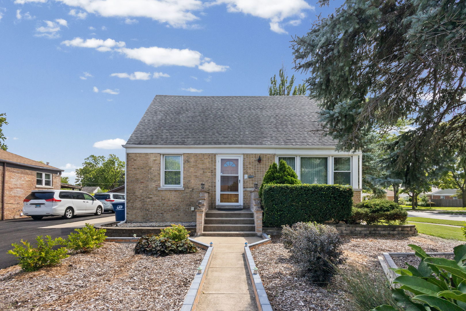 2011 E Touhy Avenue Property Photo 1