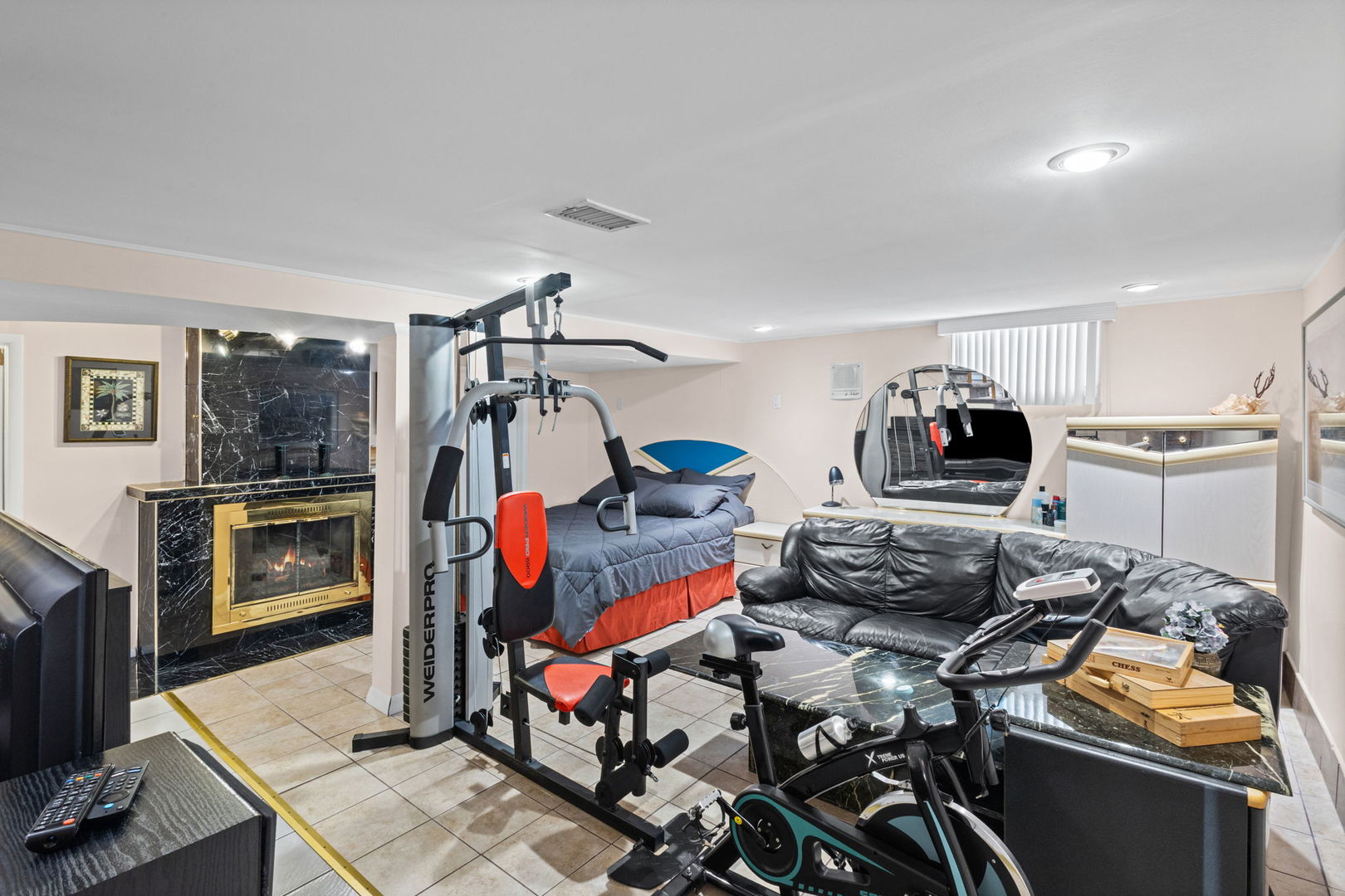 2011 E Touhy Avenue Property Photo 13