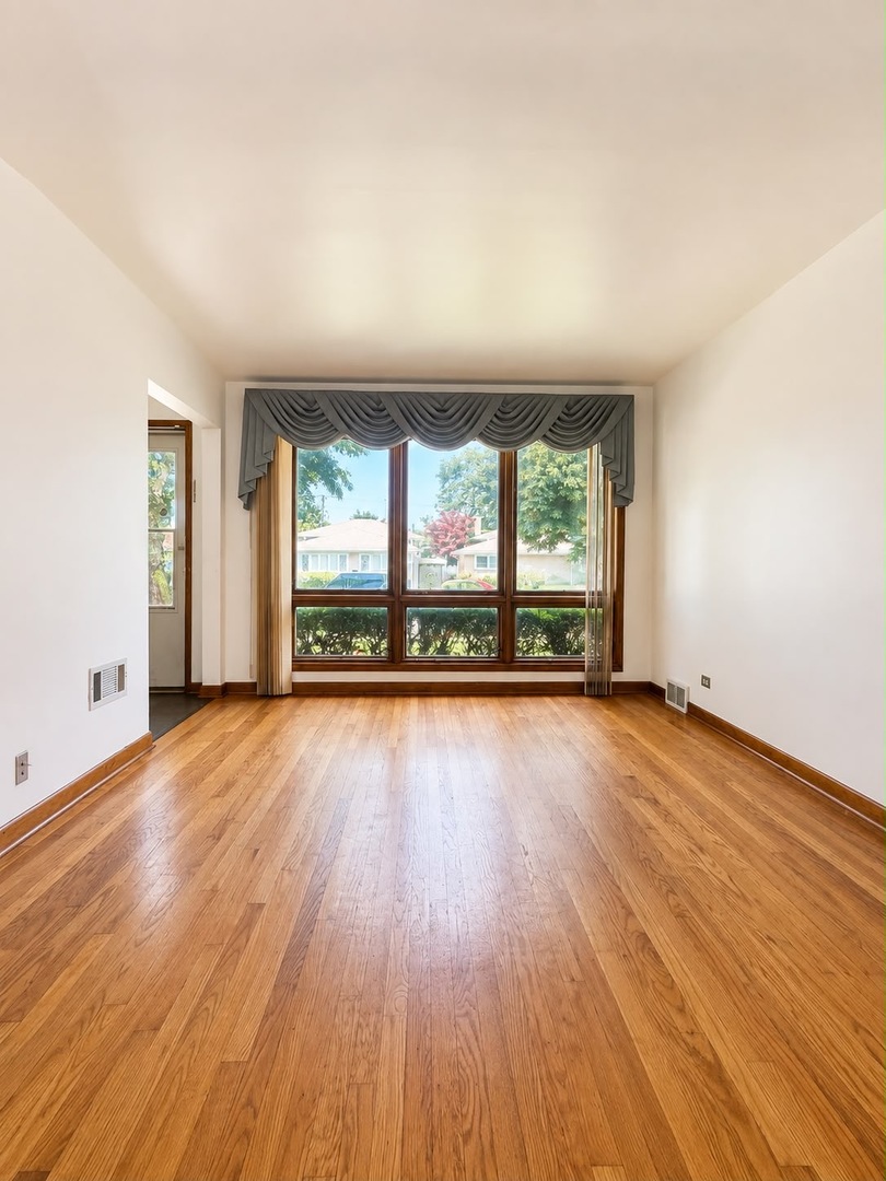 12752906 Property Photo 3