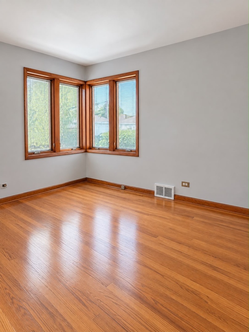 12752906 Property Photo 4