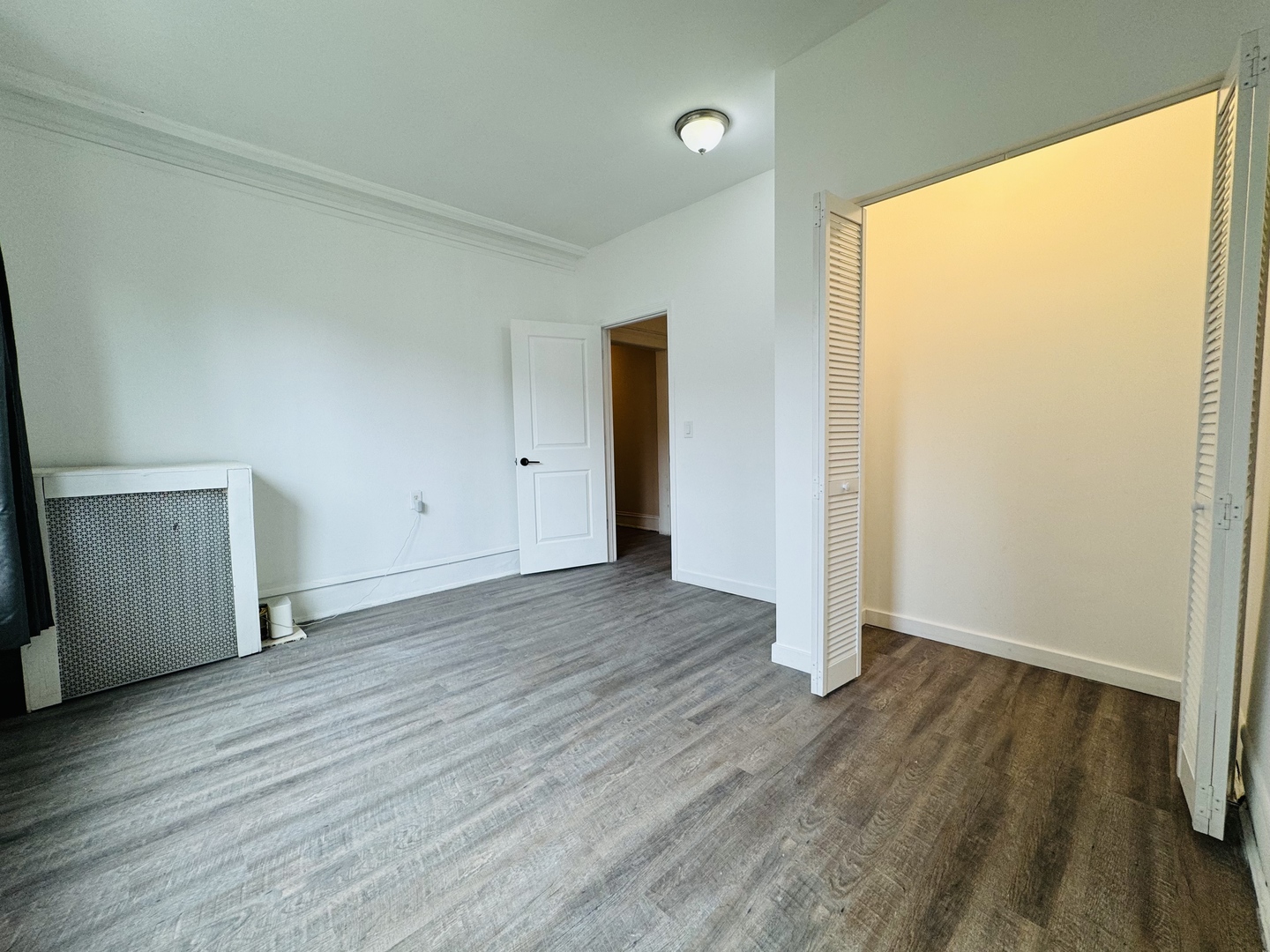 5117 S University Avenue 2b Property Photo 5