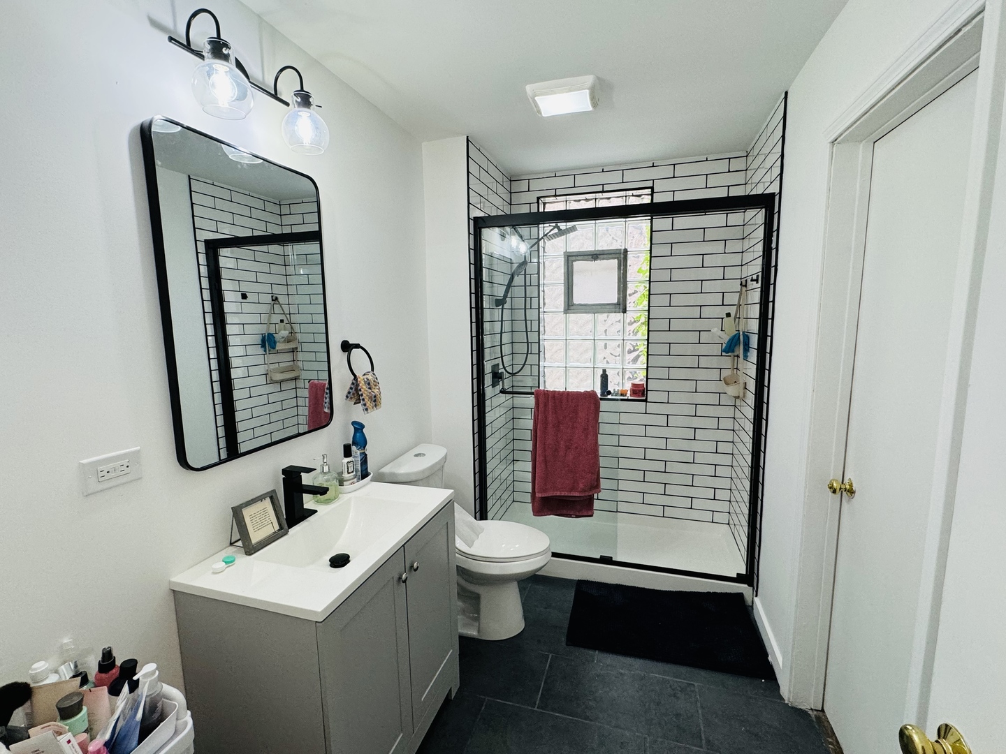 5117 S University Avenue 2b Property Photo 8