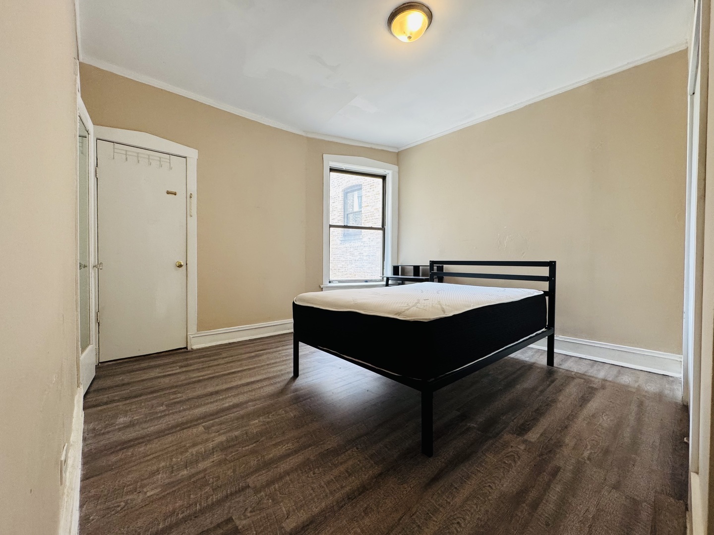 5117 S University Avenue 2b Property Photo 11