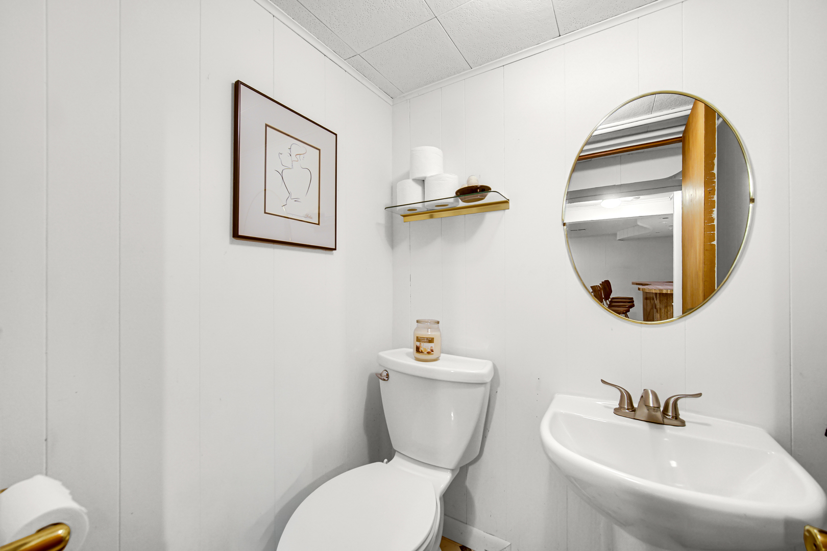 201 N Elmhurst Avenue Property Photo 18