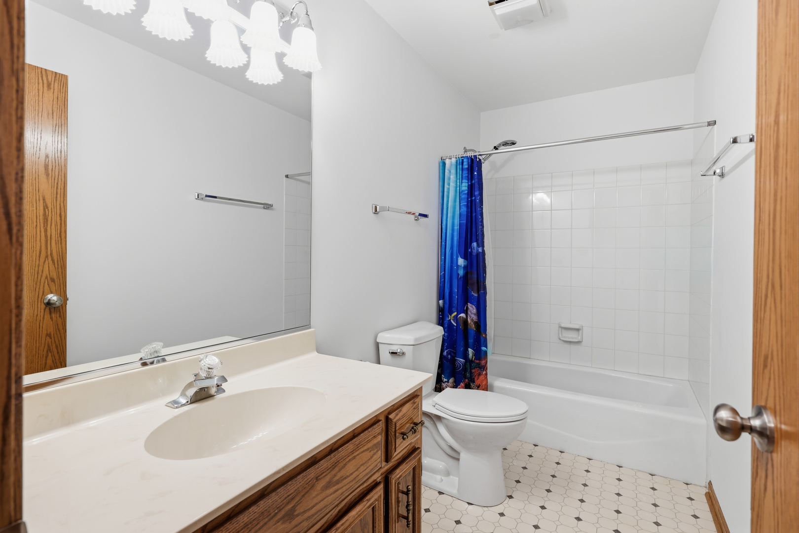 655 Crest Drive Property Photo 28