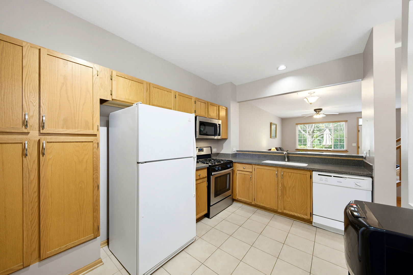 7411 Grandview Court Property Photo 3
