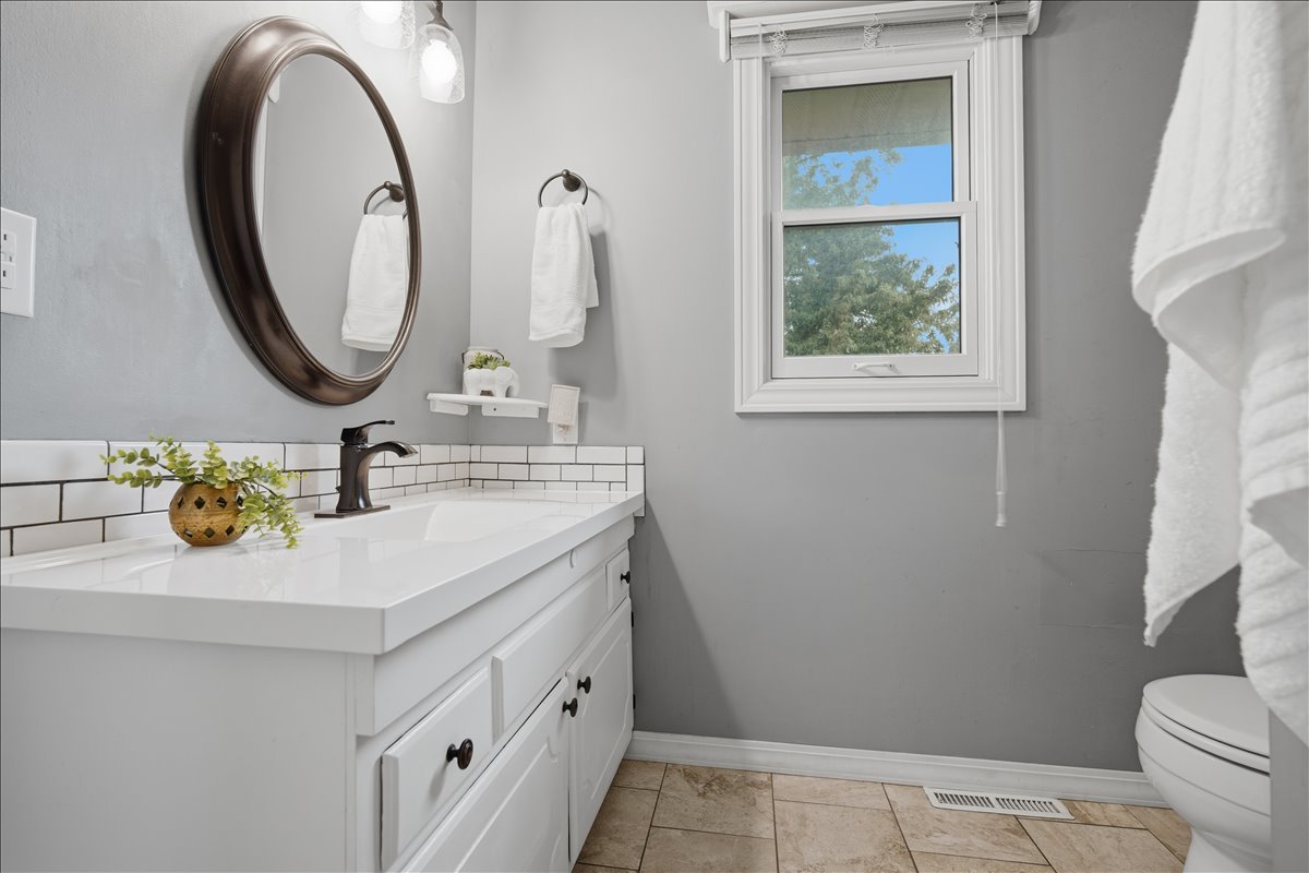 1416 N Hershey Road Property Photo 13