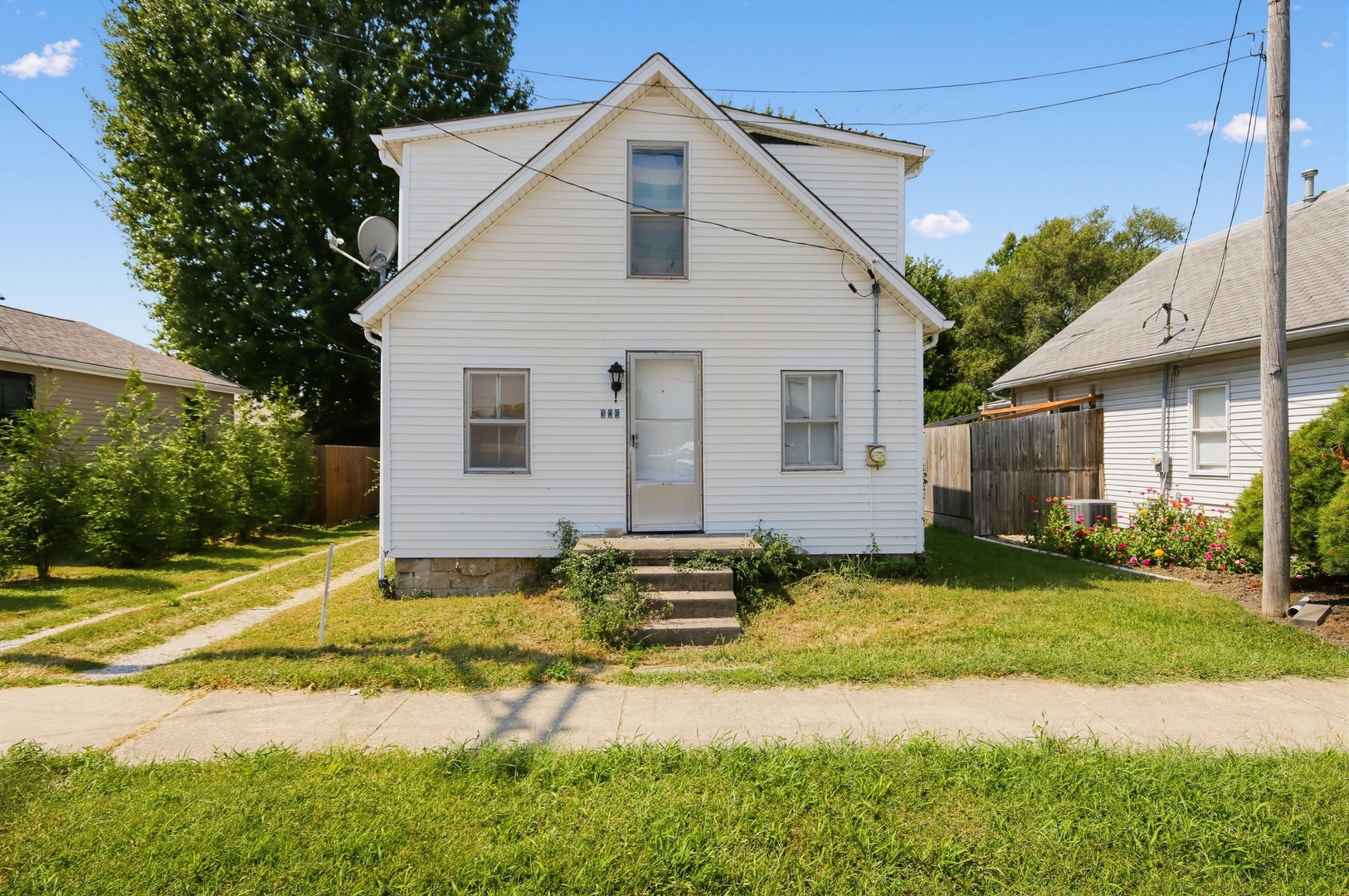 306 S Maple Street Property Photo 1