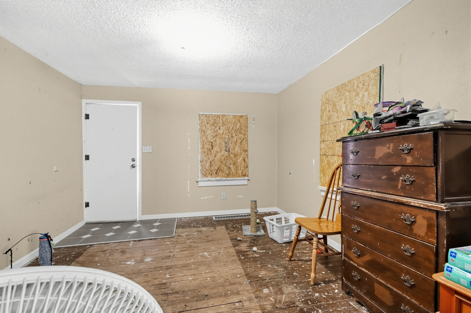 306 S Maple Street Property Photo 3