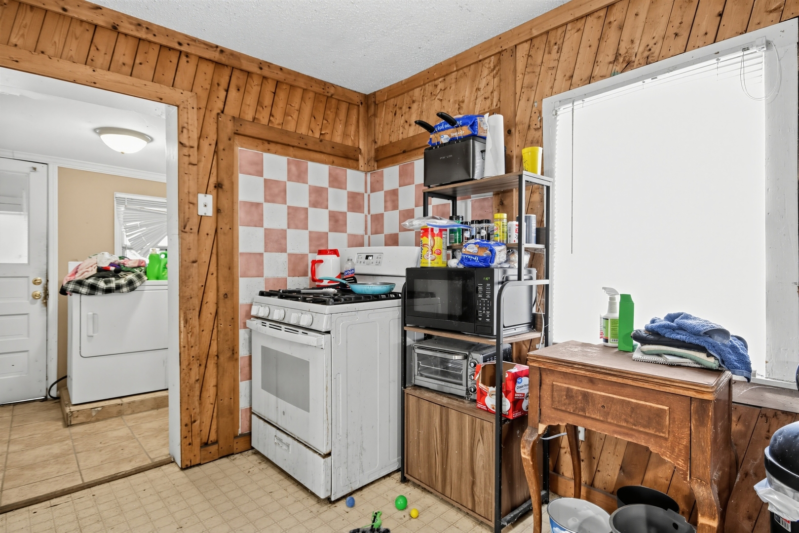306 S Maple Street Property Photo 12