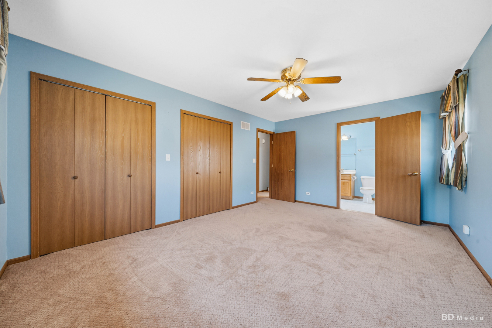 10325 S Whipple Street Property Photo 13