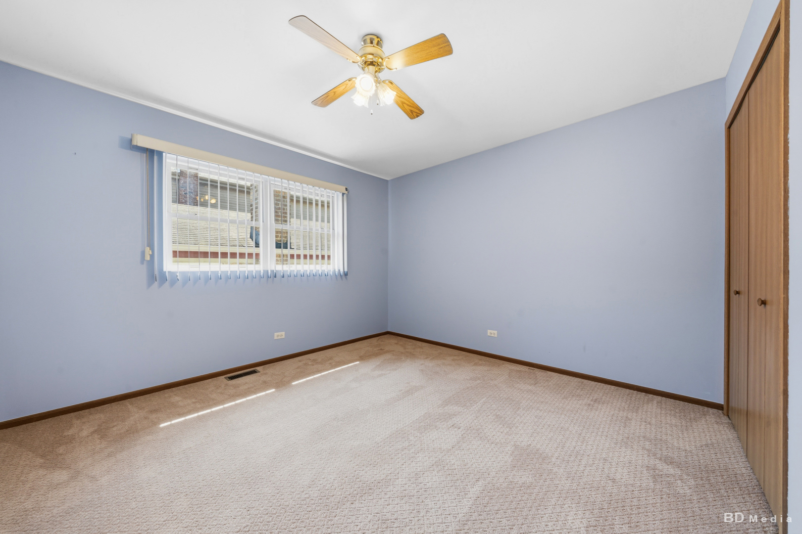 10325 S Whipple Street Property Photo 15