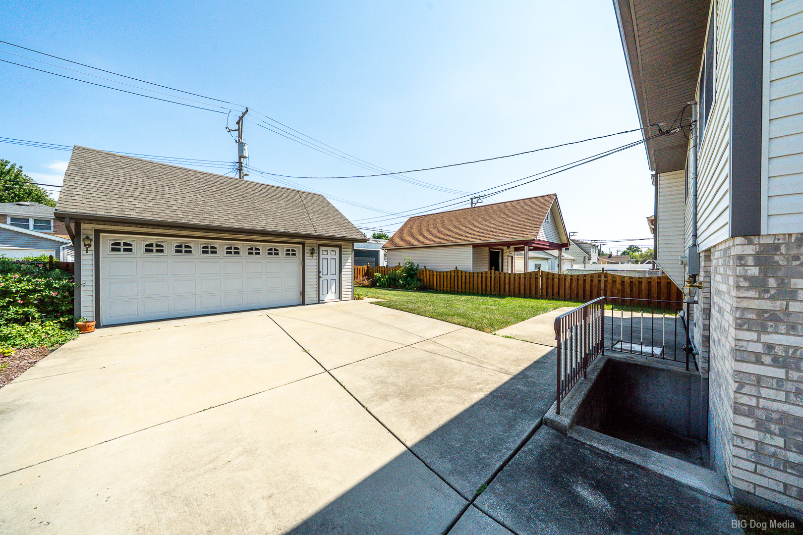 10325 S Whipple Street Property Photo 24