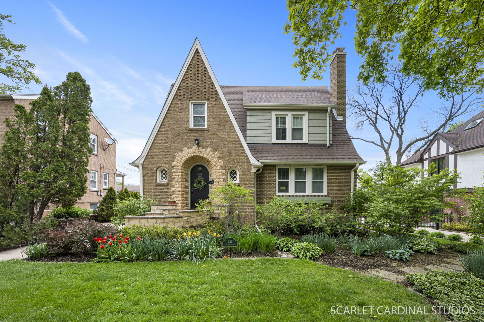 821 Howard Street Property Photo 1