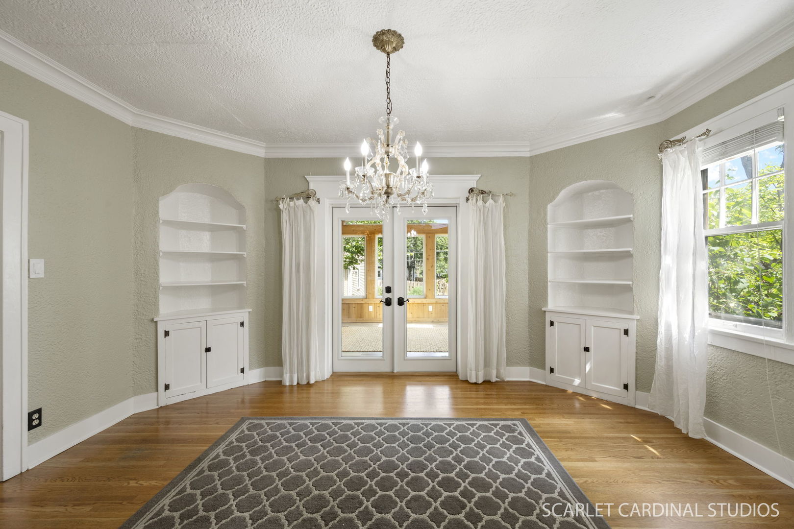 821 Howard Street Property Photo 12