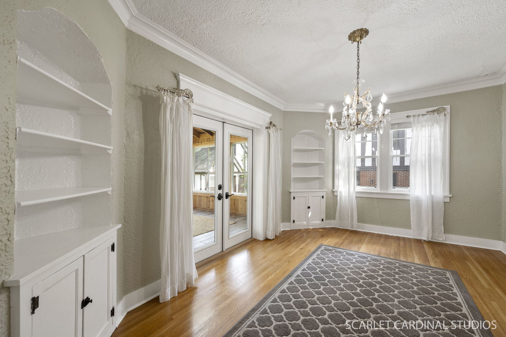 821 Howard Street Property Photo 13