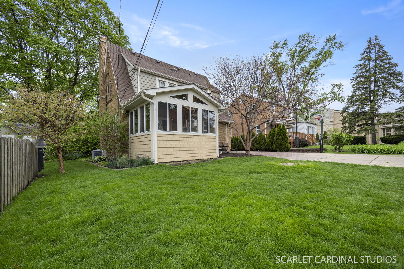 821 Howard Street Property Photo 28
