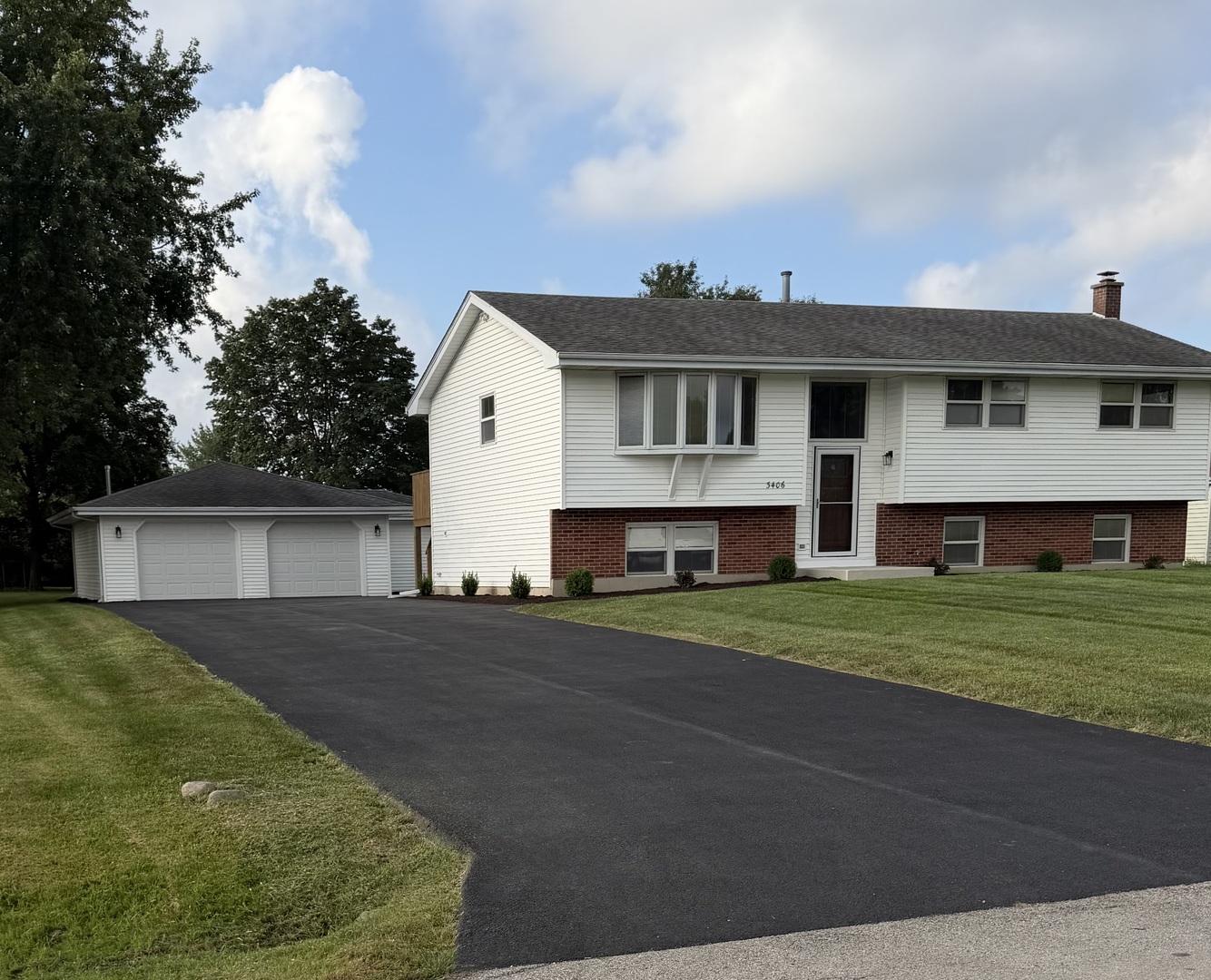 3406 Regan Road Property Photo 1