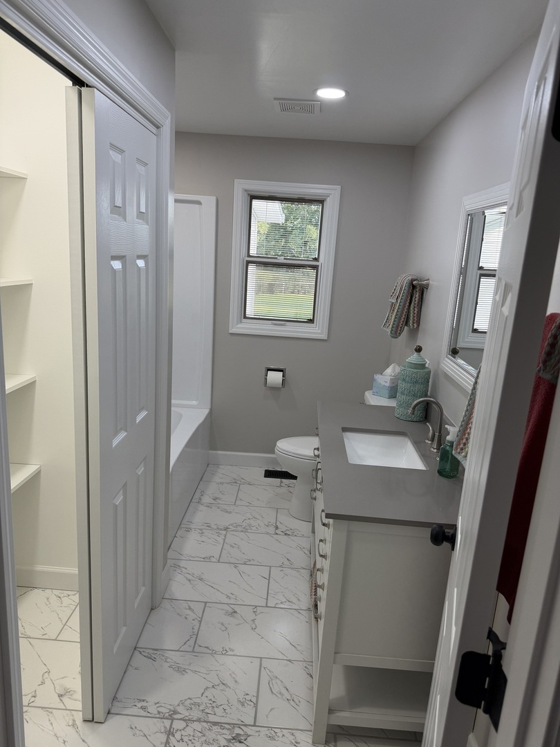 3406 Regan Road Property Photo 15