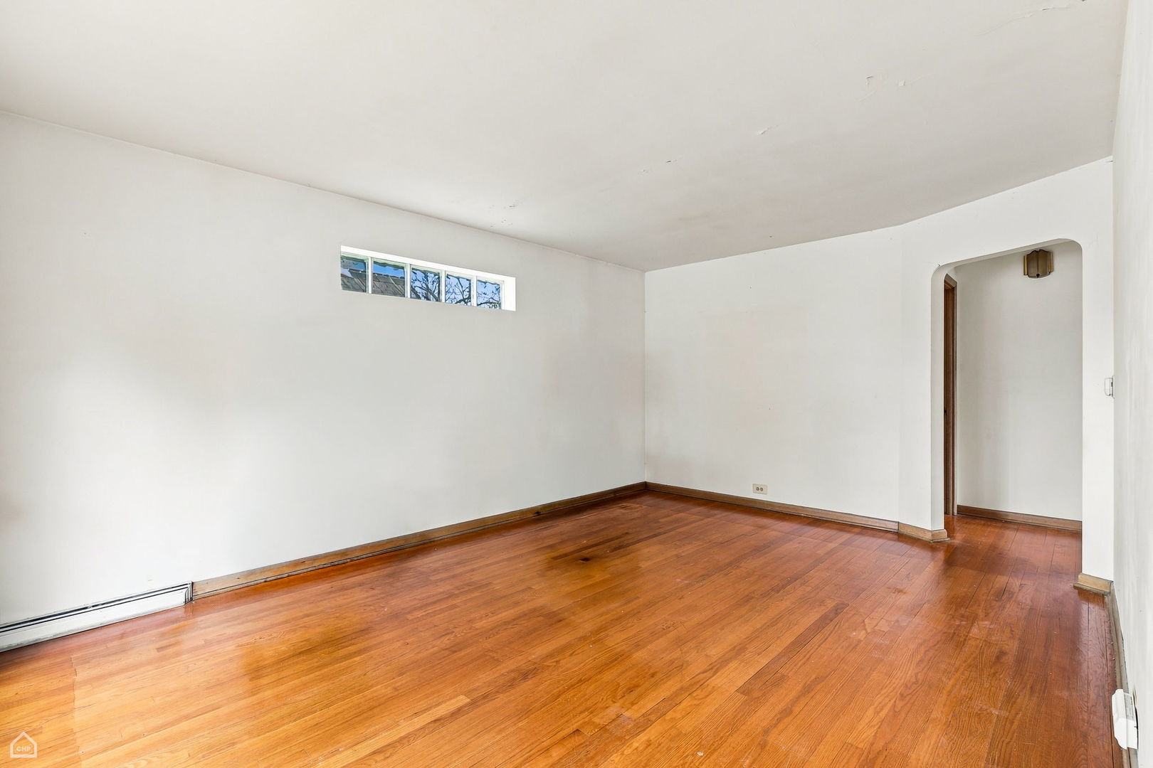 7321 N Nora Avenue Property Photo 2
