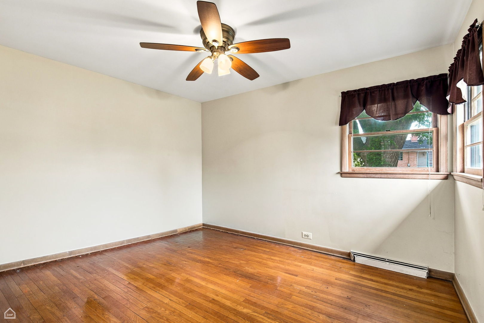 7321 N Nora Avenue Property Photo 10