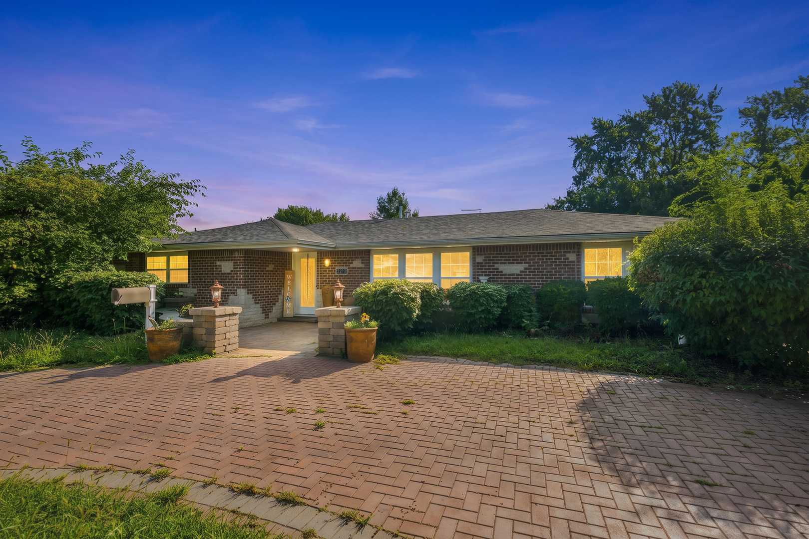 1124 Gael Drive Property Photo 1