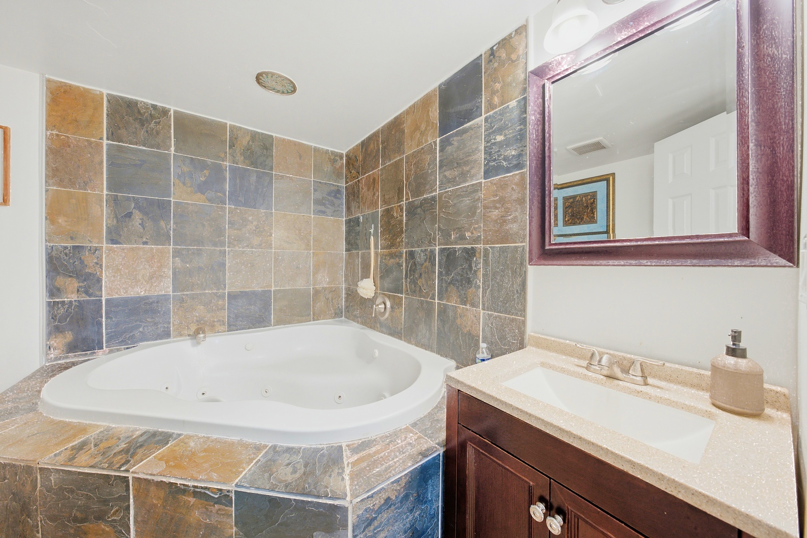 1124 Gael Drive Property Photo 13
