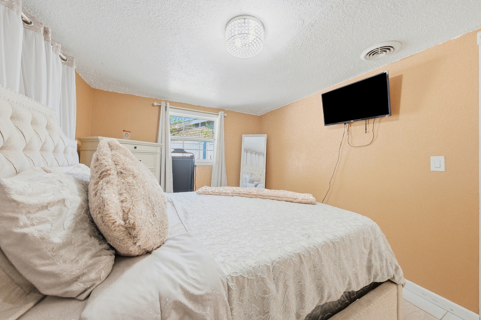 1124 Gael Drive Property Photo 17