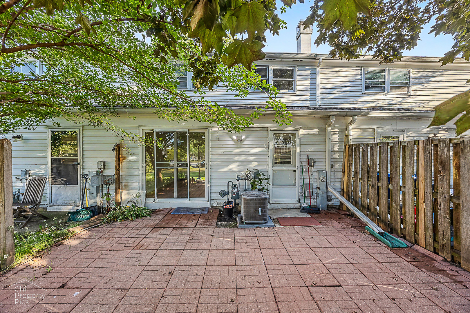 2102 Stanley Court Property Photo 18