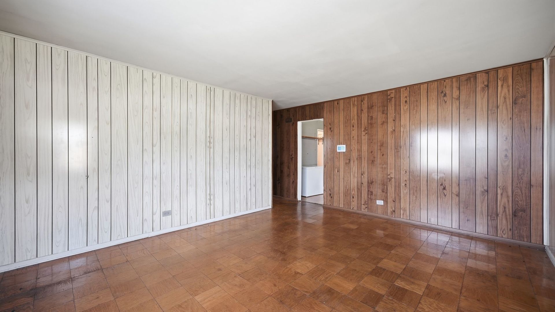 3041 Sherwood Avenue Property Photo 4