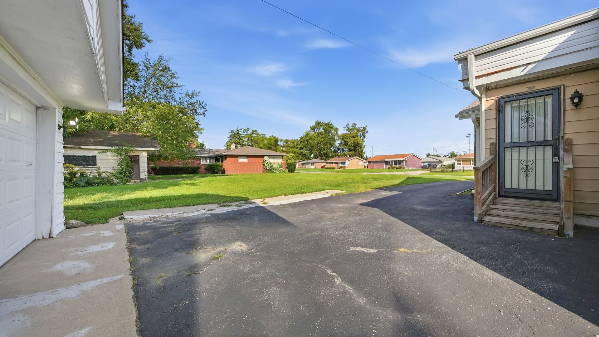 3041 Sherwood Avenue Property Photo 20